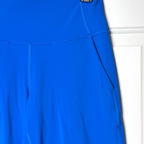 Lululemon Align High-Rise Wide-Leg Cropped Pants in Blue. EUC Size 6 - Picture 4 of 11